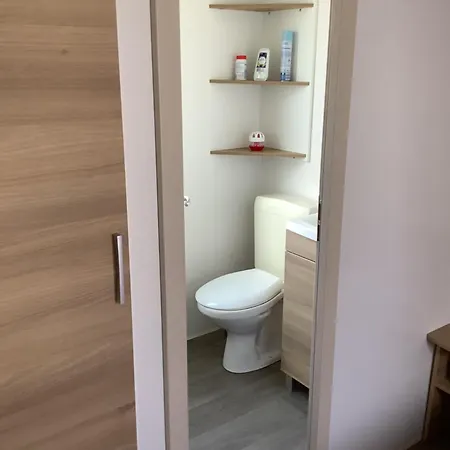 Campsite Montourey 83 Es 119 Frejus